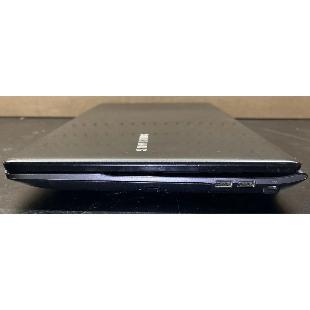 Samsung NP300E5C 15.6